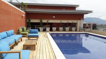 Latam Hotel Plaza Pradera Quetzaltenango,Templo De Minerva>>Quetzaltenango,4 star