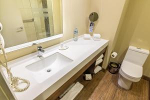 latam hotel plaza pradera quetzaltenango