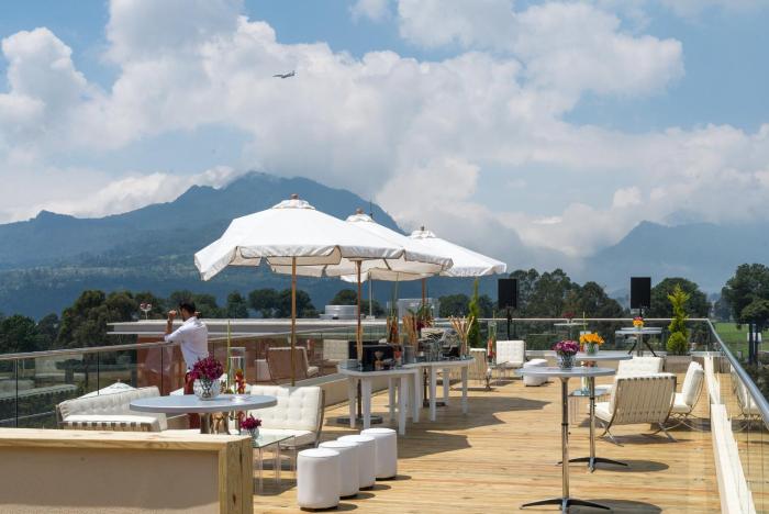 latam hotel plaza pradera quetzaltenango