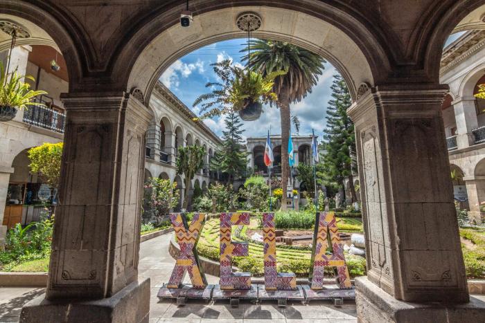 latam hotel plaza pradera quetzaltenango