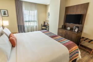 latam hotel plaza pradera quetzaltenango