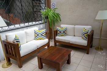 In & Out Hotel,Guatemala City>>Antigua Guatemala,3 star
