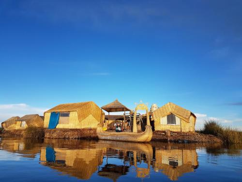 Uros Lake Titicaca Lodge,Pucarlaya>>Puno,3 star