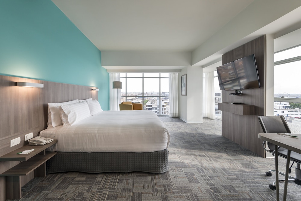 holiday inn lima airport by ihg