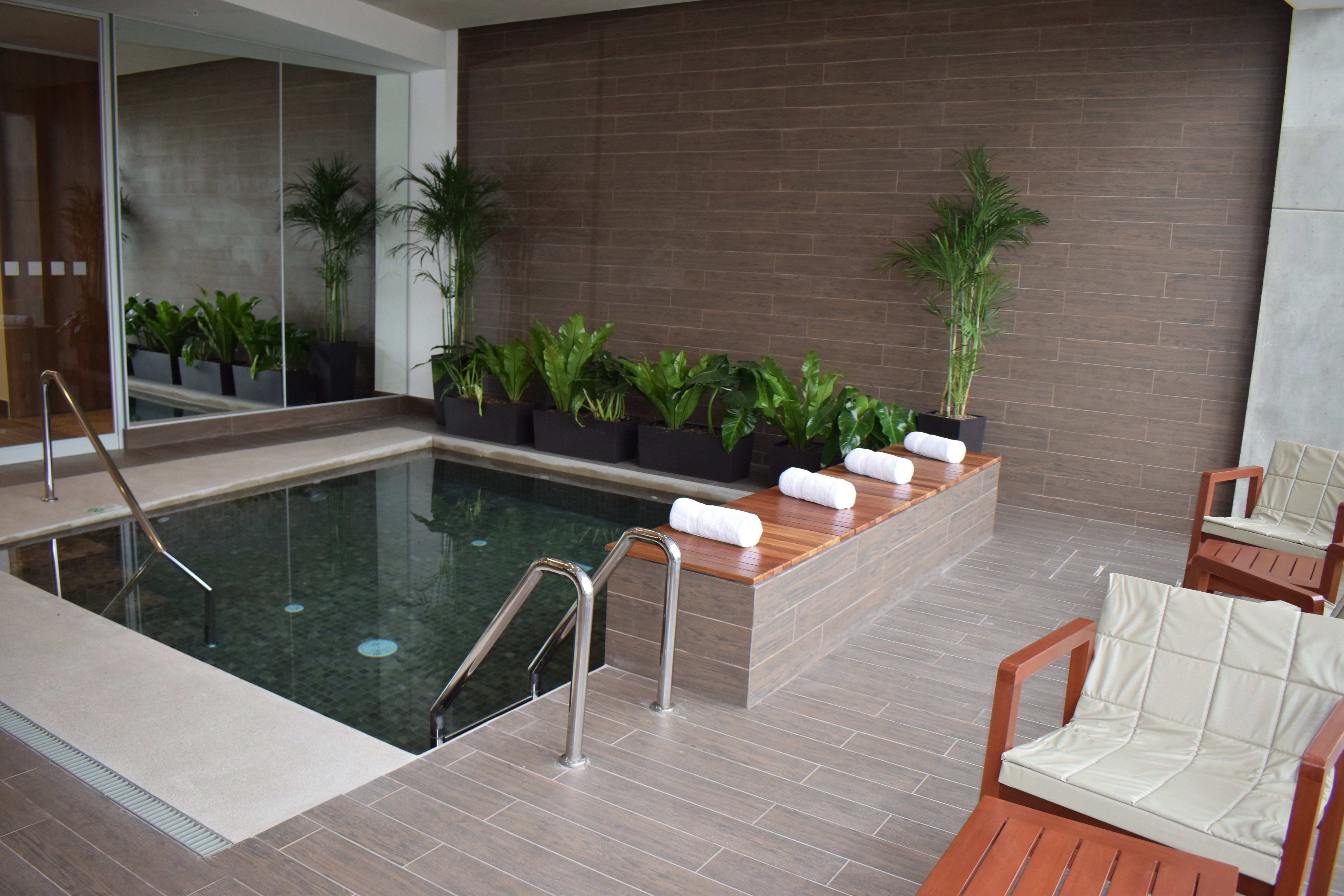 holiday inn lima airport by ihg