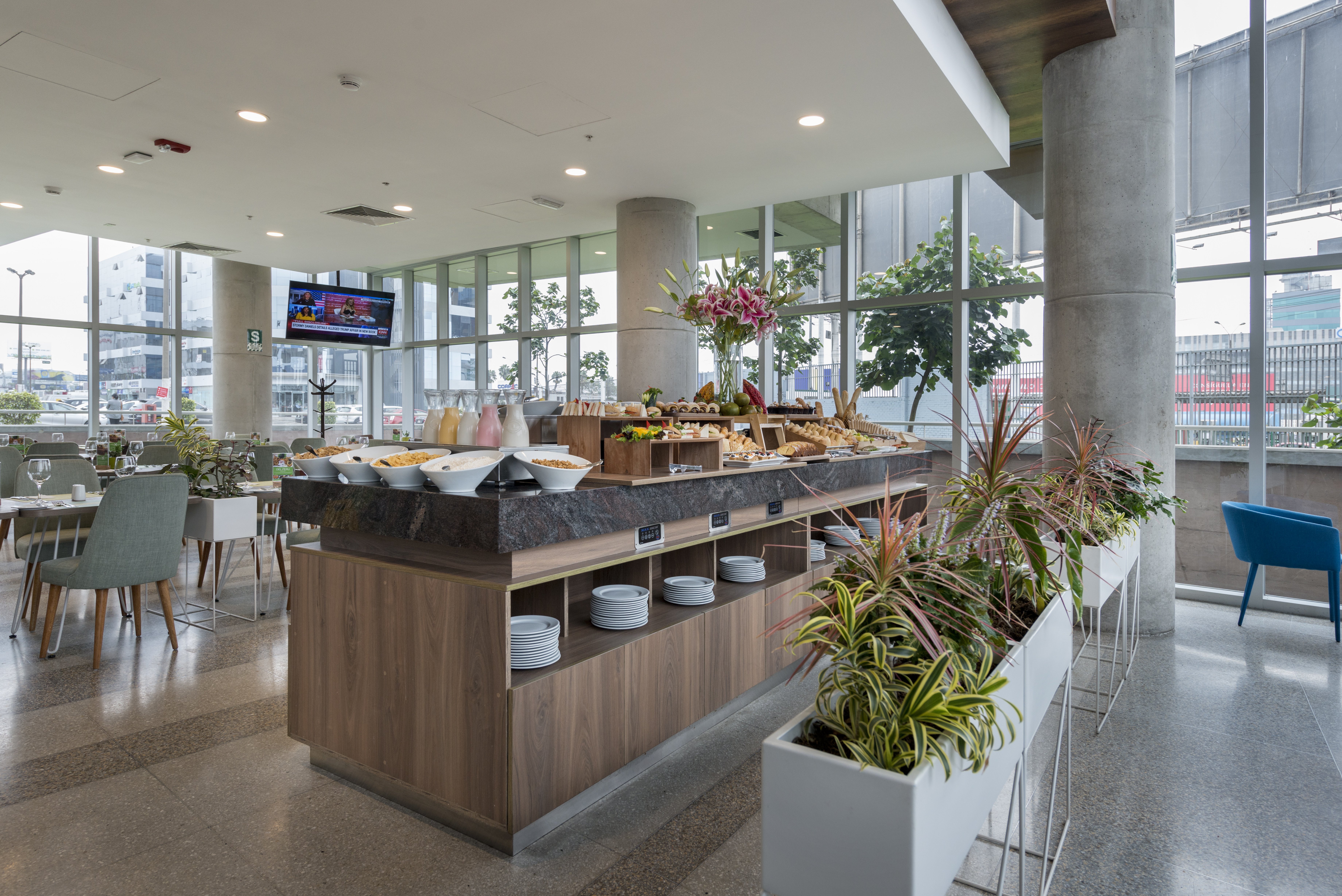 holiday inn lima airport by ihg