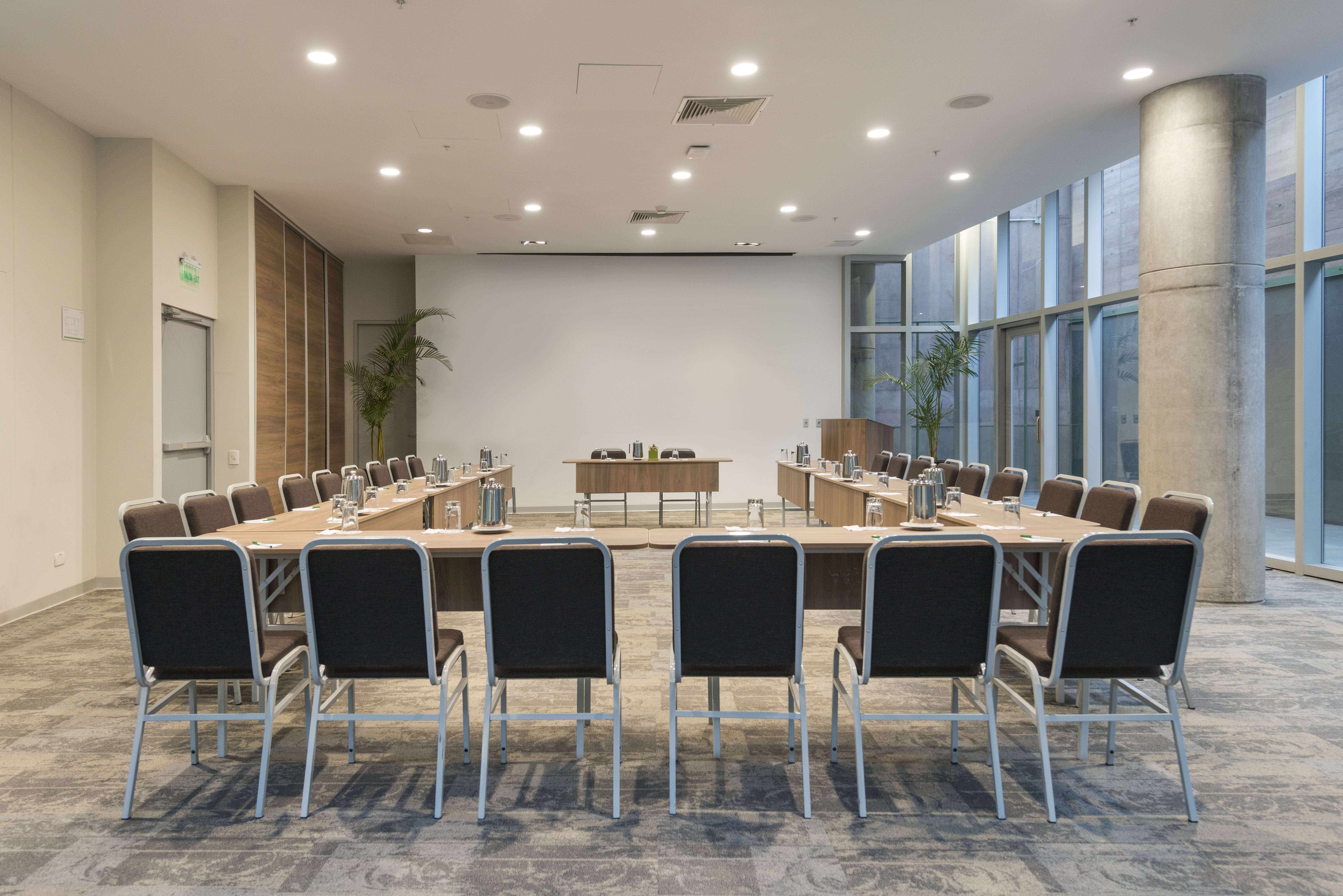 holiday inn lima airport by ihg