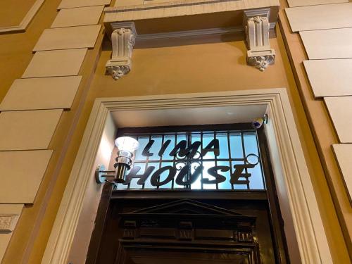 lima house hostel