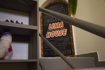 lima house hostel