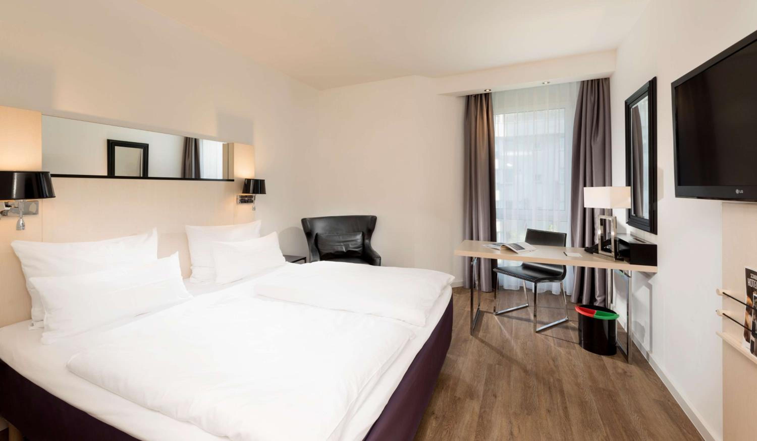 tomtom suites special class