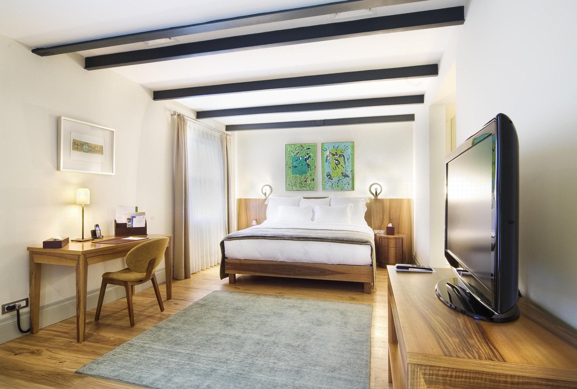 tomtom suites special class