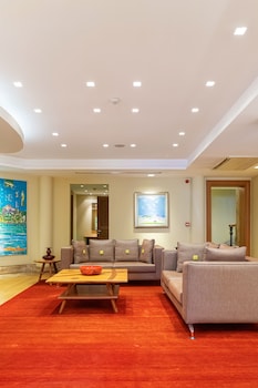 tomtom suites special class