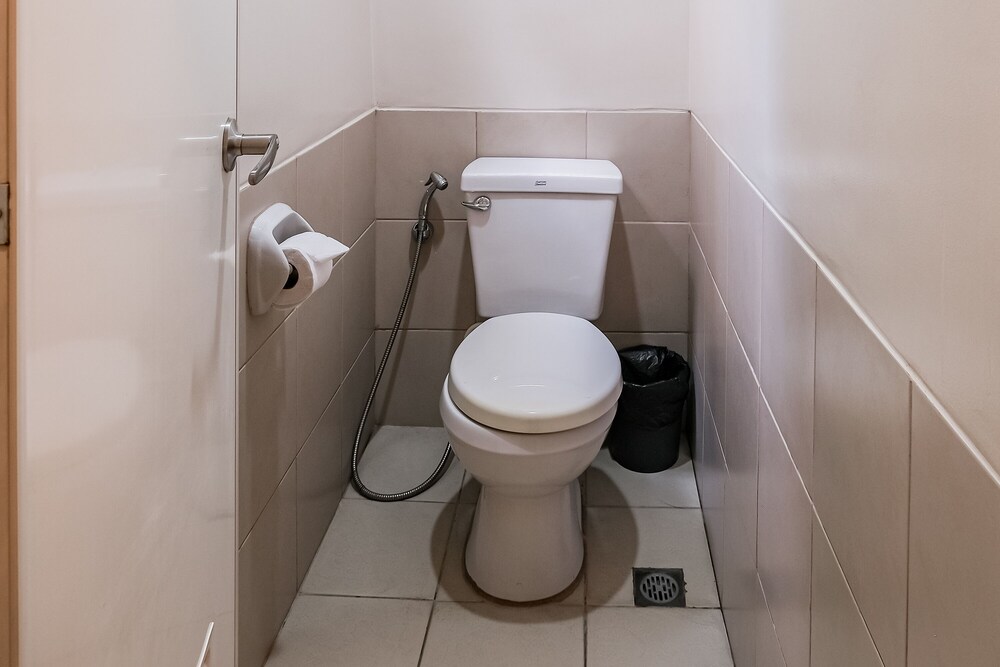 governor forbes inn manila city center