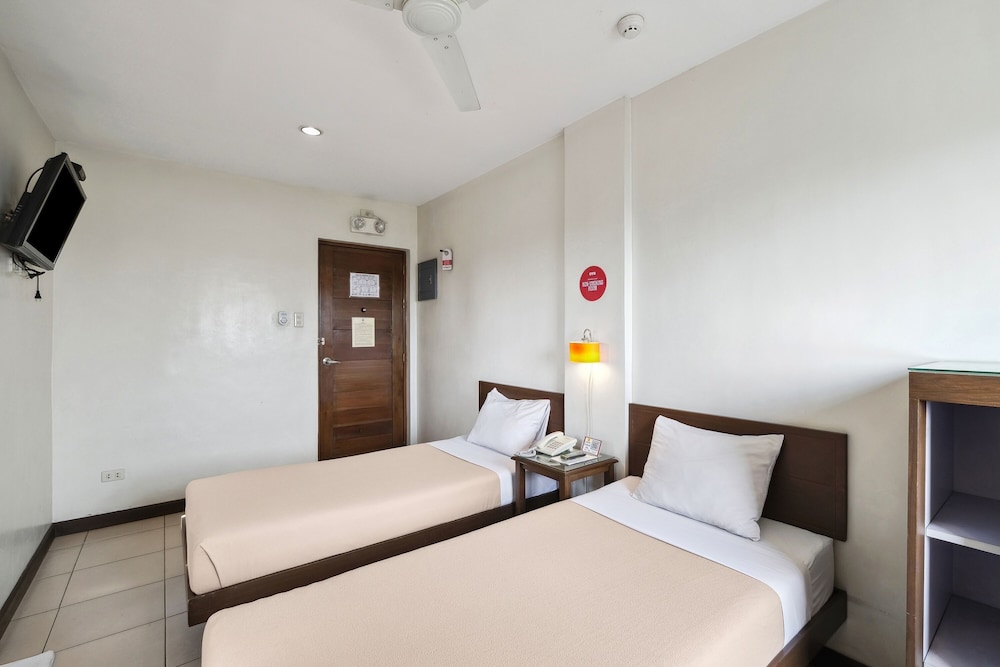 governor forbes inn manila city center