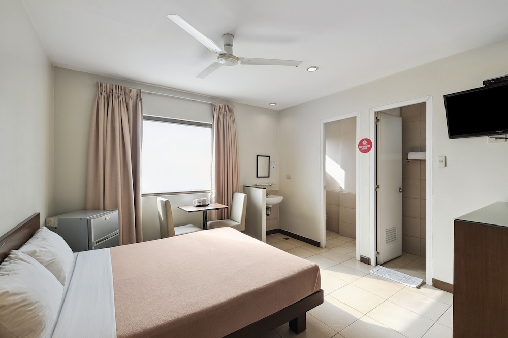 governor forbes inn manila city center