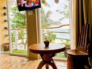 kaiyana boracay beach resort