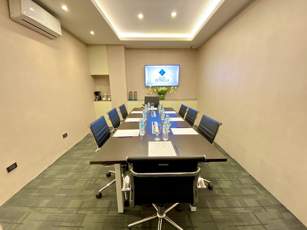 hotel estrella