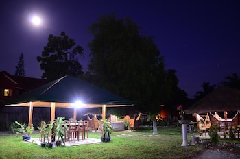 Michelle Pension,Palawan>>Honda Bay,3 star