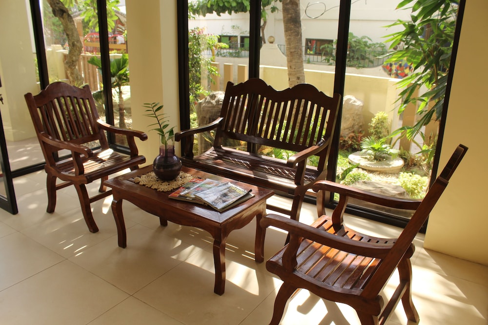 anahaw studio suites