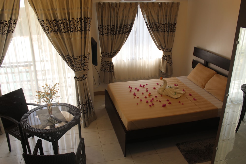 anahaw studio suites