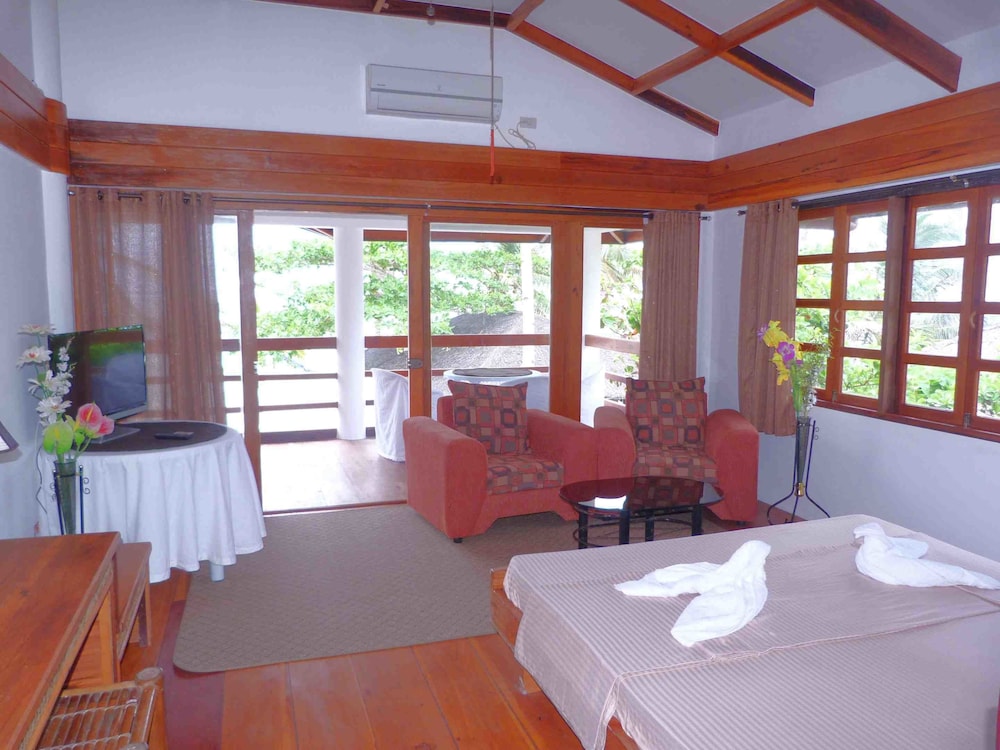 romantic beach villas siargao island