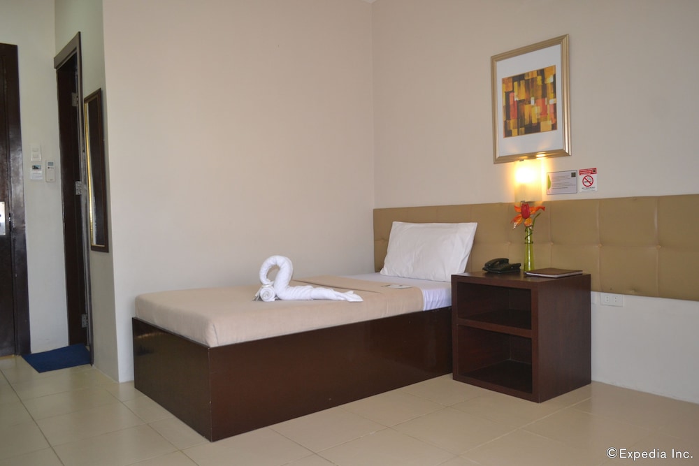 columbus plaza hotel