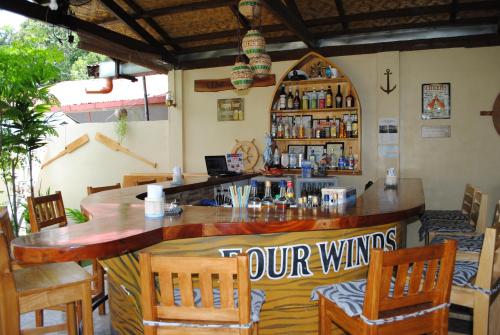 captains lodge and bar