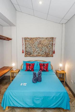 captains lodge and bar