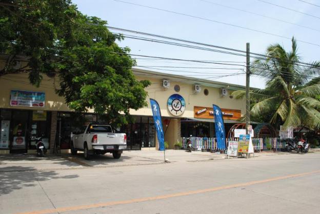 captains lodge and bar