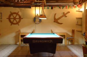 captains lodge and bar