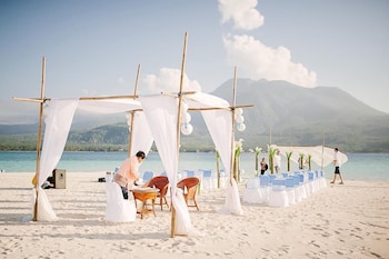 paras beach resort