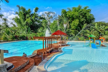 Dolores Farm Resort,In Polomolok,3 star