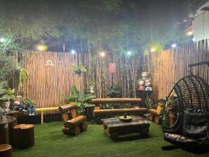 manora apartments and guest house