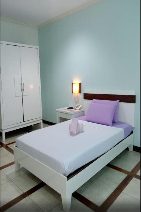 the inns bacolod by the oriental