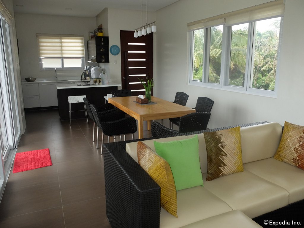 One Hagdan Villas,Near Balinghai Beach,4 star