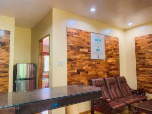 Mabini Hotel,Guinsiliban>>Camiguin,2 star