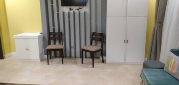 the royale house travel inn and dormitel