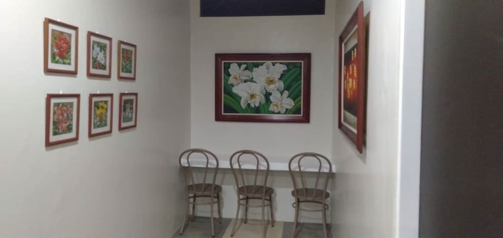 the royale house travel inn and dormitel