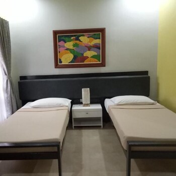 the royale house travel inn and dormitel