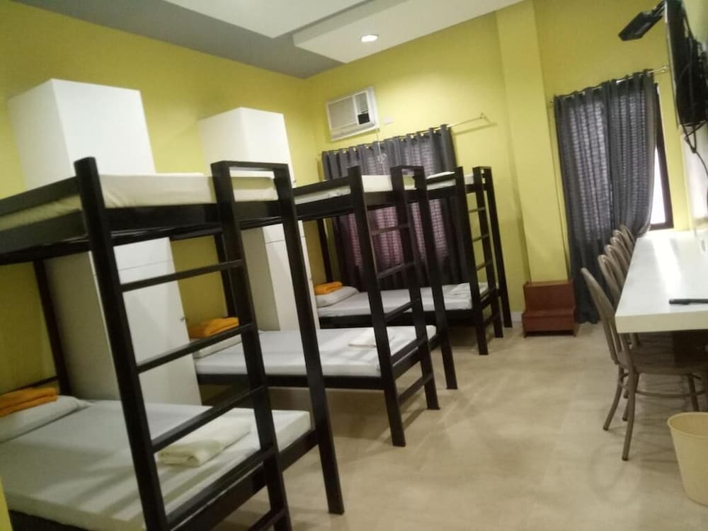 the royale house travel inn and dormitel