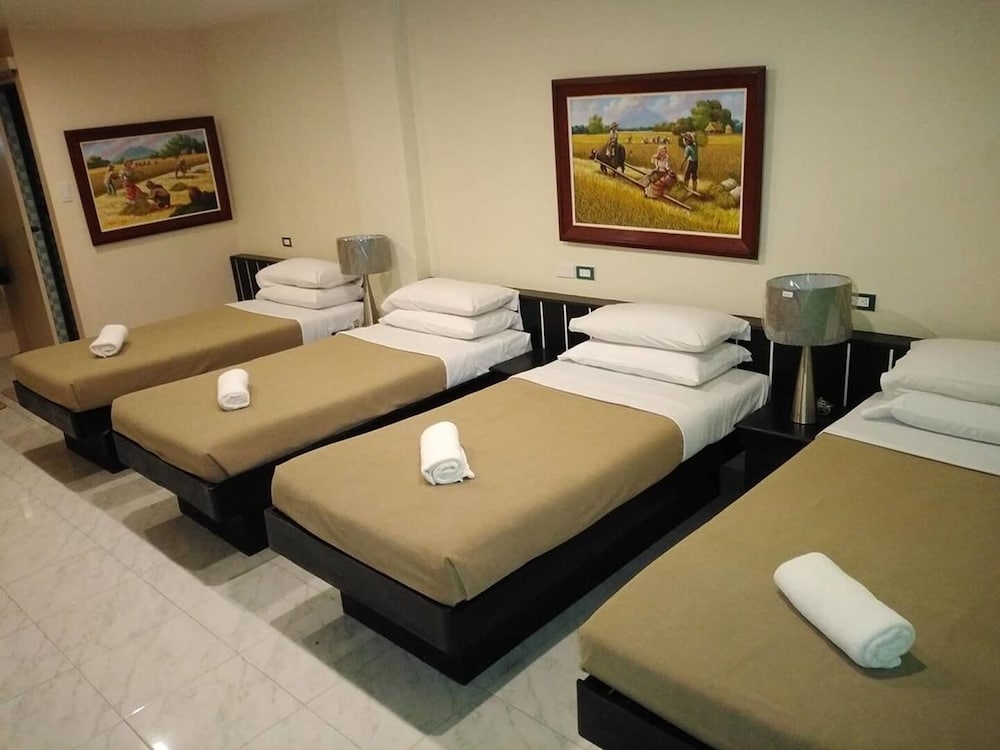 the royale house travel inn and dormitel