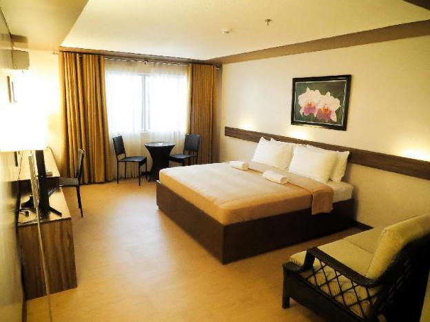 leope hotel