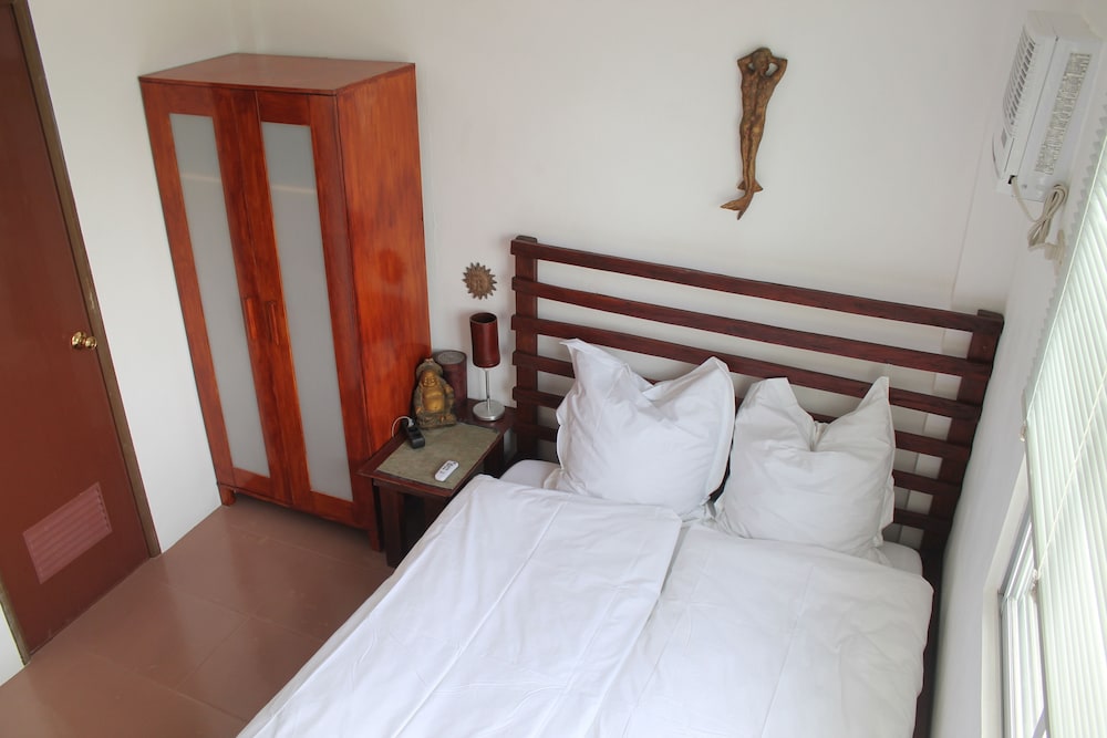 rogers place gay guesthouse caters to gay men