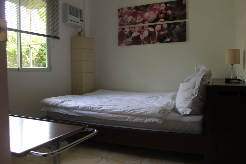 rogers place gay guesthouse caters to gay men