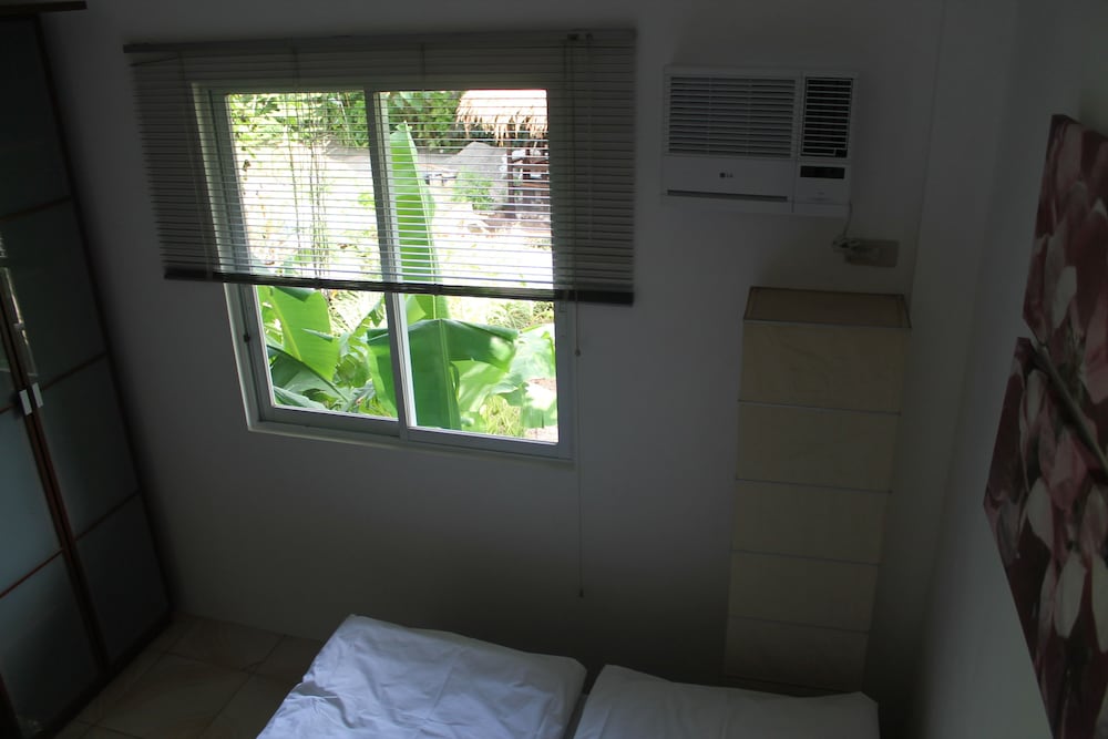 rogers place gay guesthouse caters to gay men