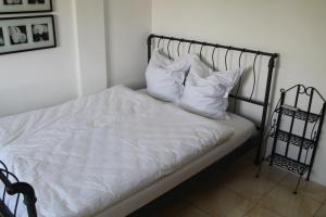 rogers place gay guesthouse caters to gay men