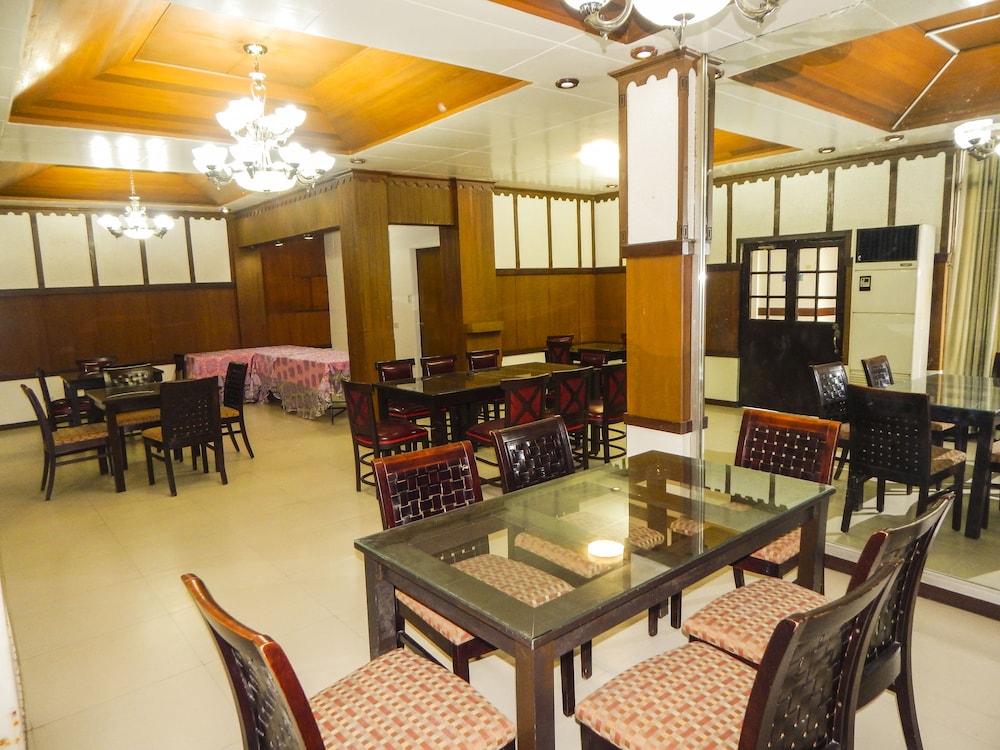 the alpa hotel and restaurant