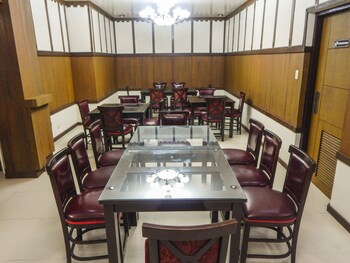 the alpa hotel and restaurant