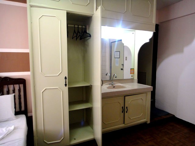 the alpa hotel and restaurant