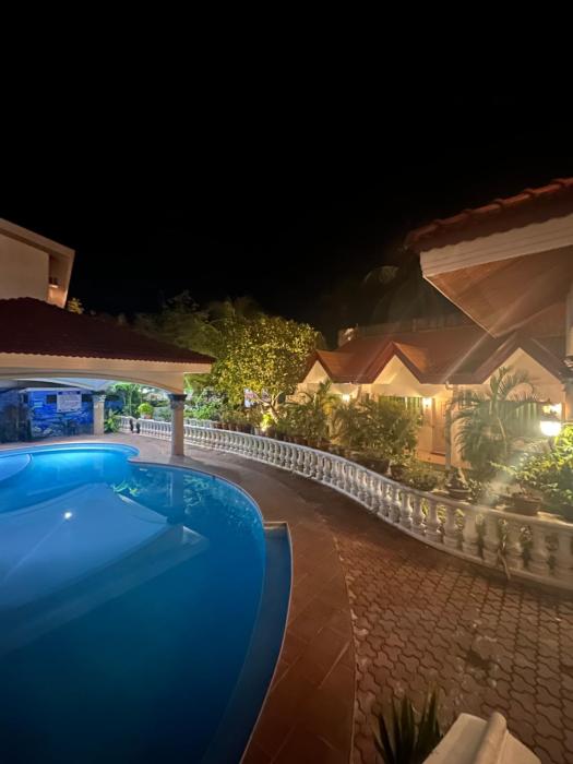 gracey dive resort and restaurant